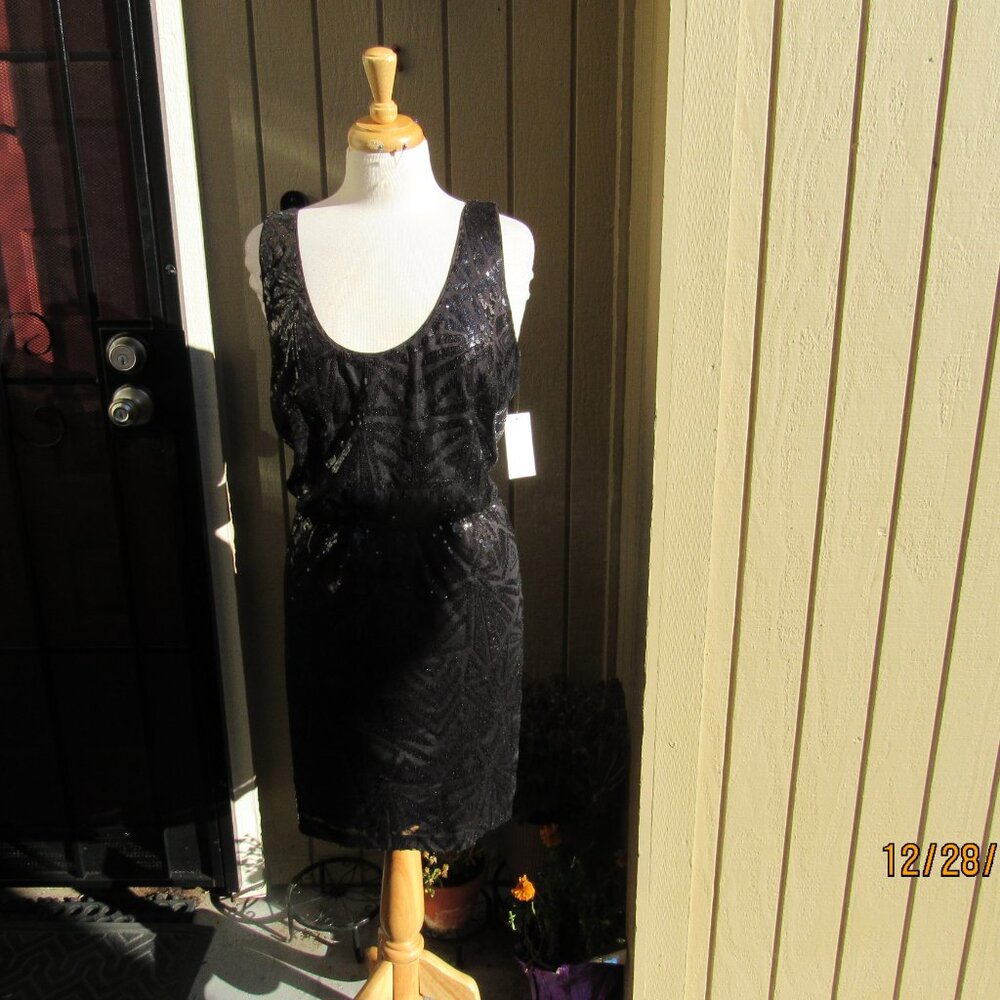 #743  NEW WOMAN'S BLACK SEQUIN DRESS BY JESSICA SIMPSON  (SIZE 14)